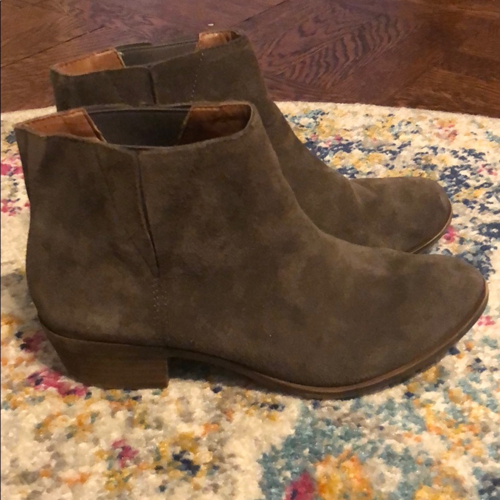 Ancle booties - Picture 2 of 5